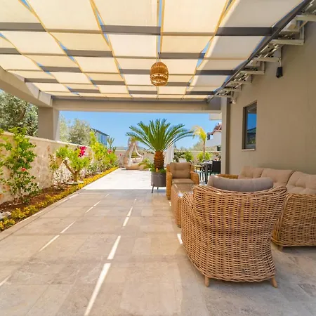 Kazarman, Kalkan'in Kalbinde Denize, Merkeze * Kalkan