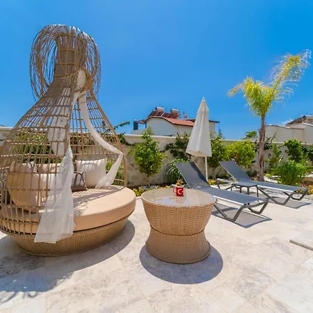 Villa Kazarman, Kalkan'in Kalbinde Denize, Merkeze Kalkan