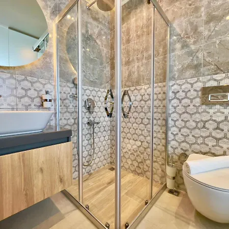 Villa Kazarman, Kalkan'in Kalbinde Denize, Merkeze Kalkan