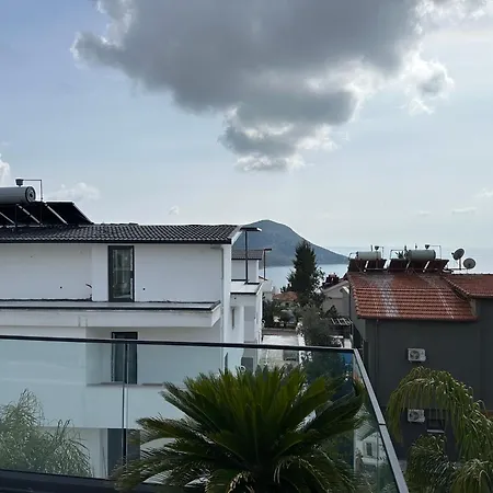 Kazarman, Kalkan'in Kalbinde Denize, Merkeze