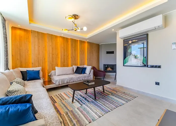 Villa Kazarman, Kalkan'in Kalbinde Denize, Merkeze *