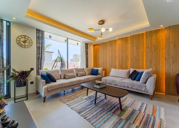 Kazarman, Kalkan'in Kalbinde Denize, Merkeze Villa *