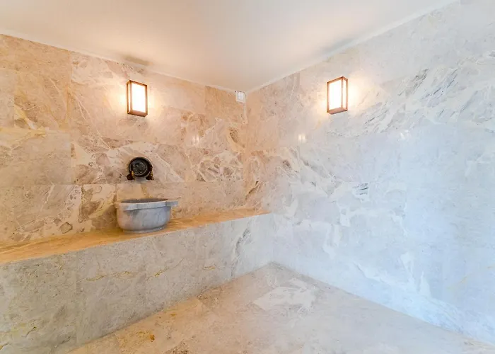 Villa Kazarman, Kalkan'in Kalbinde Denize, Merkeze *