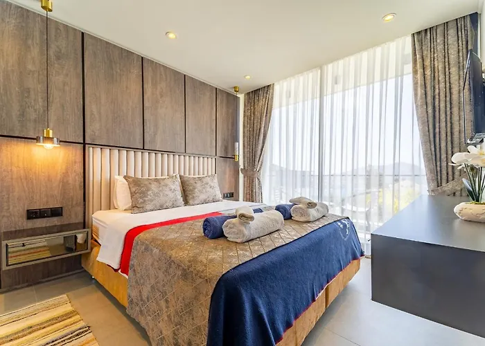Kazarman, Kalkan'in Kalbinde Denize, Merkeze Villa *