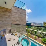 Kazarman, Kalkan'in Kalbinde Denize, Merkeze * Kalkan