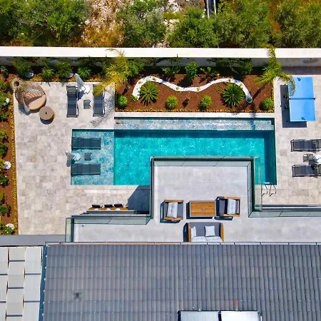 Kazarman, Kalkan'in Kalbinde Denize, Merkeze Villa *